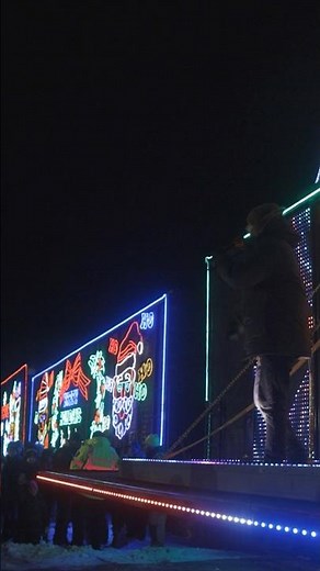 Westbound (holiday) train makes the whole town shake. Only 1 day left on the ‪@CPKCrail‬ train!