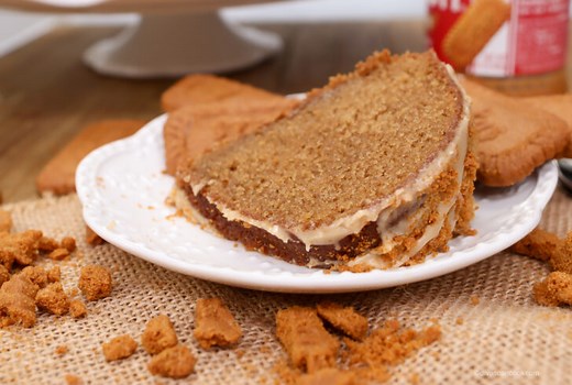The Best Biscoff Cake with Caramel Cookie Butter Glaze