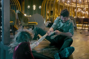 How Does Drop End? Director Christopher Landon Says the Ending "Changed Dramatically"