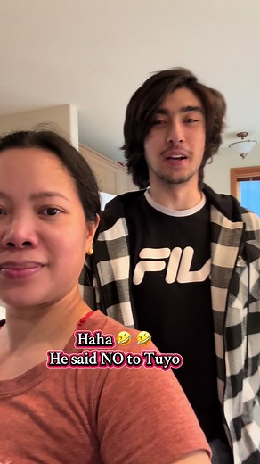 Pakainin ko ng Tuyo ang aking anak na Canadian Haha 🤣 yung reaction niya eh🤣🤣 #filipinofood #dinner