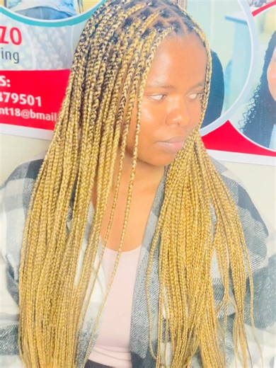 3 comments | Medium braids #0817878501 | Mambadzo knot less box braids cape town | Facebook