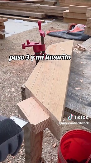 How to Make a Knee Brace for Your Pergola