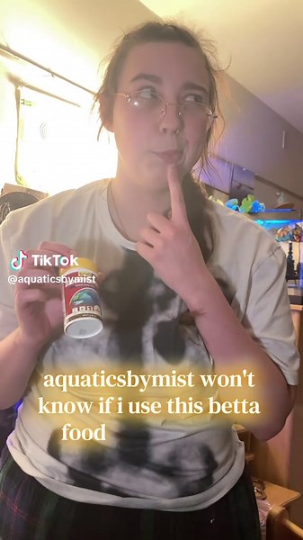 don’t feed betta fish this trash!! bloodworms are high in fat, and should be fed sparingly if at all. freeze dried blood worms need to be rehydrated in tank water to prevent them from exepanding in your betta fish’s stomach. #bettafish #bettafishcare #bettafood #fishkeeping #bettatok