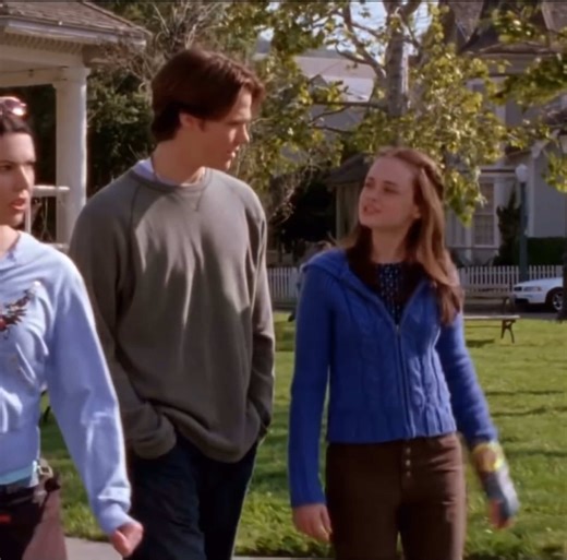 Rory and Dean's Relationship in Gilmore Girls