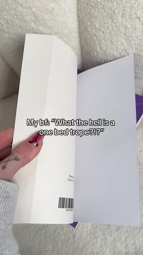 11K views · 157 reactions | She’s a reclusive Moon Witch. He’s a cursed Wolf Shifter and there’s only one bed between them.. 掠 Comment TWF to start reading The Witch’s Fate! | Willow Winters | Facebook