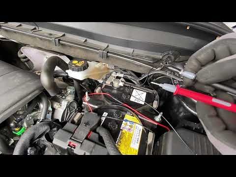 PKW Ruhestrom messen KFZ Kriechstrom ermitteln mit Multimeter Mazda CX-5 Anleitung