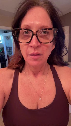 Lululemon Sizing Help for Gen X Microinfluencers