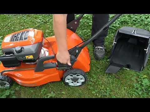 Husqvarna petrol lawn mower LC 247 impresses with easy handling and perfect collection behavior