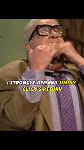 I strongly demand Jiminy Glick's return. #jiminyglick #martinshort #comedy #interview #funny