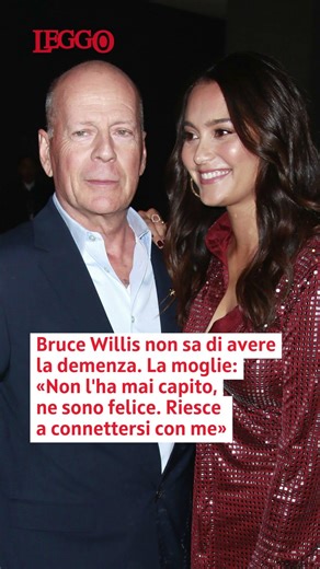 Bruce Willis non sa di avere la demenza. La moglie: «Non l'ha mai capito, ne sono felice»