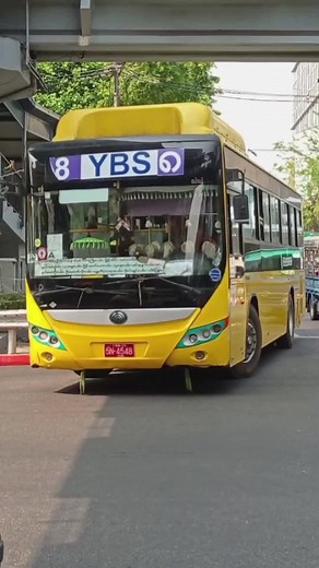 Bus spotting in downtown Yangon #yangontranspot #ybs #yangonbusservice #myanmarbusspotter #transportyangon #yangonbuses