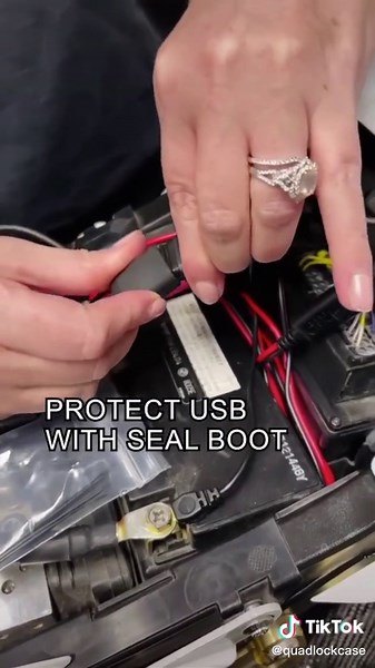 Reply to @cleanr6 If you don’t have a USB built in your motorcycle and want to charge your phone… you’ll need this! #fyp #quadlock #wirelesscharger #motorcyclesoftiktok #motorcycles @MotoKing