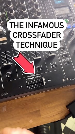 Phil Harris - House DJ and Producer on Instagram: "The Infamous Cross Fader Technique #howtodj #djtips #dj101 #djmashup #djscratch #scratchdjs #scratchdjing #djscratchacademy #ddj400 #djsession #djmusic"