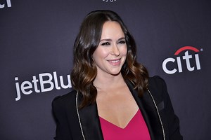 What is Jennifer Love Hewitt's Net Worth?