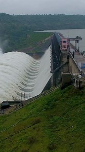 Take a glance at how incredibly beautiful Mahi Dam is when it overflows. All 16 gates of the Dam were opened for the first time this season. 📸 : Bharat Kansara #mahidam #banswara #mesmerising #nature #monsoonseason #monsoon #explorerajasthan #beautiful #travelrajasthan #travel #padharomharedes #natureview #adventure #featured #explorepage #rajasthantourism #rajasthan | Rajasthan Tourism