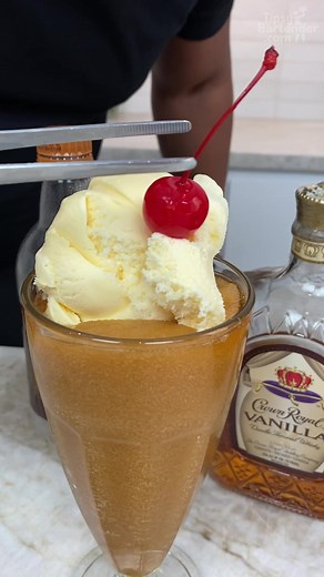 Crown Vanilla Root Beer Float Recipe
