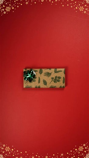 🎁✨ Unwrap the joy of creativity this holiday season! From brushes to paints and everything in between, give the gift of art to the makers in your life—or treat yourself! 🎨❤️ Happy Holidays from all of us at Jerry’s Artarama! 🎄🖌️ | Jerry's Artarama