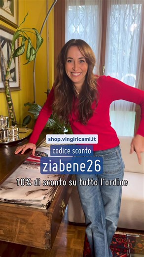 Ce lo avete chiesto spesso, anche dopo aver visto le meravigliose tavole di Benedetta Parodi. Da oggi è ufficiale: lo shop online Vingi è attivo 🛒 Inserendo il codice ZIABENE26 ricevete subito 10% di sconto su tutto l’ordine. 👉 Il link è in bio. . . . . . #UnaCasaCheSaDiCasa #BenedettaPerVingi #tovaglie #ambassador #shoponline