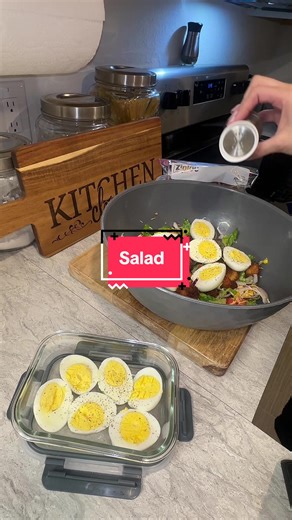 Quick and Easy Salad with Homemade Croutons and Ranch