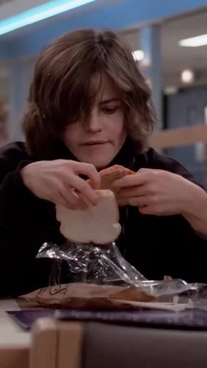 The Breakfast Club (original title: The Breakfast Club ) is a 1985 teen film , one of the most iconic titles in the genre. Written and directed by John Hughes , its plot follows five young people, two girls and three boys (each representing one of the different clichés found in high school ) who, as they spend a Saturday in the school library together, discover that each of them is deeper than their respective stereotypes . The film has become a cult classic and has had a major influence on subs