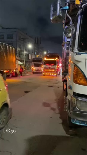 Camiones Hino 500: Estilo y Performance en Solo Arrastre