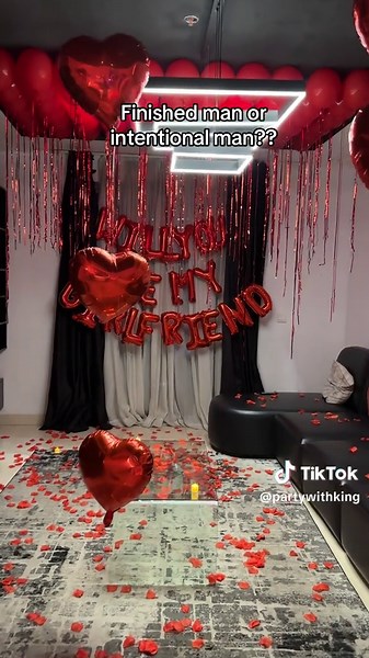 Surprise Party Ideas for Asking Her to Be My Girlfriend