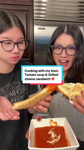 Lovely meal cooked by chef @izzie! We love it so much! Give a try and let us know what do u think 🥰✌🏻 #momsoftiktok #lifewithkids #cooking #easyrecipe #foodie