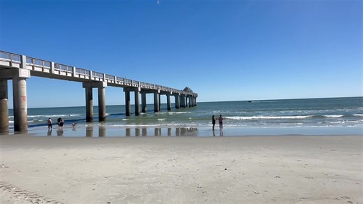Tuesday is looking great this mid afternoon😎 | Surfside Pier
