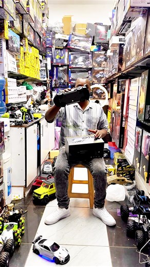 DRIFT GT-R R35 RC CAR Pure speed. Pure drift. Experience the legendary GT-R R35 in RC form with an aggressive body kit and smooth drifting action. Built for speed, control, and style Features: • Realistic GT-R R35 design Drift-ready tyres Smooth forward, reverse, left & right Stable control for sharp turns Durable body & sporty lights Perfect gift for car lovers, kids & adults Great for indoor & outdoor drifting #onitrcword #deleerc