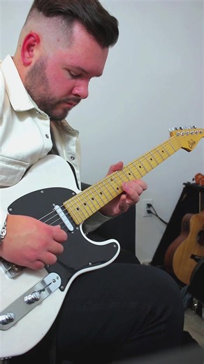 39K views · 259 reactions | Quick country guitar lick in the key of G 落 #guitarlessons #guitarlicks #guitarsolo #guitargear | Rocko Beall | Facebook