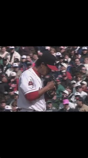 ⚾️On April 2, 1996 on Opening Day, Derek Jeter hits a home run off Dennis Martinez in New York's 7-1 victory over the Indians at Jacobs Field. The 22-year-old infielder becomes the first Yankees rookie to play shortstop at the start of the season since 1962 when Tom Tresh filled in for Tony Kubek, who reported to duty to his recently federalized National Guard unit. This marked Jeter’s first career home run.⚾️ | Davenport Sports Network