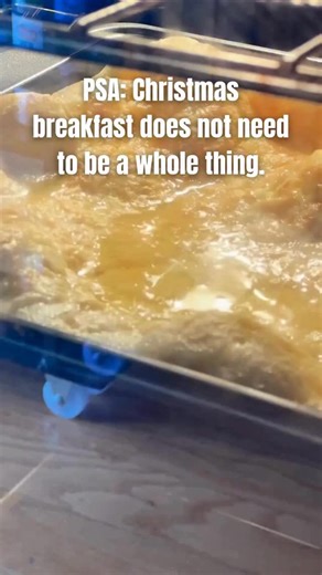 Lauren Allen on Instagram: "PSA: Christmas breakfast does not need to be a whole thing. German pancakes have entered the chat. This takes five minutes, looks dramatic, and uses stuff you already have. Comment “SEND RECIPE” and I’ll DM it to you! Preheat oven to 425°F. Melt 5 Tbsp butter in a 9x13 metal pan while it heats. Blend 6 eggs, 1 cup milk, 1 cup flour, dash salt, 1 tsp vanilla. Pour over melted butter. Bake 22–27 mins til puffed and golden. Serve w/ powdered sugar and syrup. https://tast