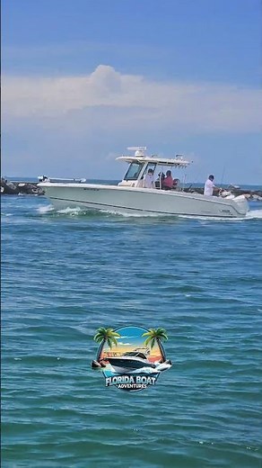 Boats Cruising in the Venice Pass