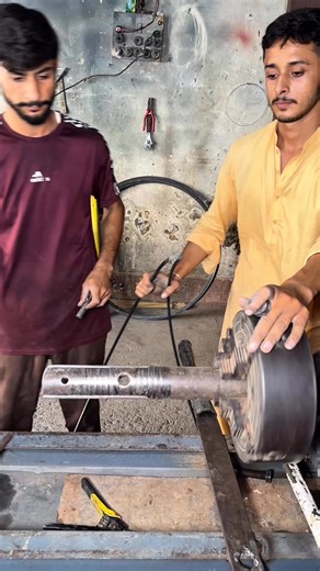 Experience the short process of spring making by hand. A skilled craftsman demonstrates how to transform wire into a double strength spring using a vintage lathe. These heavy-duty springs are vital parts for agriculture and farm cutting machines. #SpringMaking #FarmMachines #AgricultureTools #LatheWork #MetalCraft #TraditionalMaking #SkilledMaker #HandmadeTools | Creators Craft