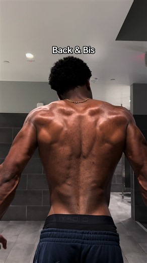 There is no secret. | fit from @DFYNE code FOLA | Back Exercises