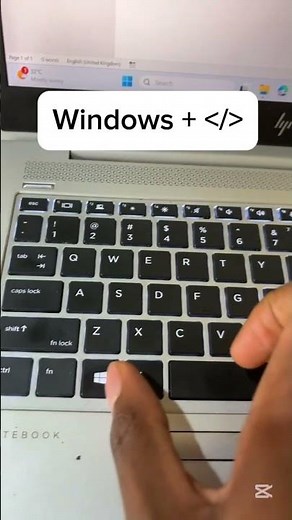 Split Screen Trick 😳 (Keyboard Shortcut)