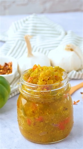 FULL recipe here >> https://www.melissassouthernstylekitchen.com/chow-chow/ Tangy and flavorful Chow Chow adds delicious flair to every meal! | Melissa's Southern Style Kitchen