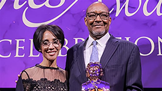 Dean Mitchell Receives Gies Award for Achievement