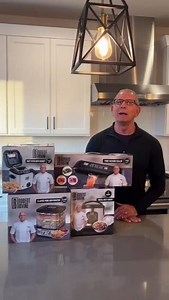 ‘Tis the season to treat yourself! 🎁 Visit the West Rewards Center on Sundays or Tuesdays from 9AM to 9PM to grab your Robert Irvine kitchen must-haves. New gifts available every week until December 24! #RewardYourself #GLCRewards | Gun Lake Casino Resort