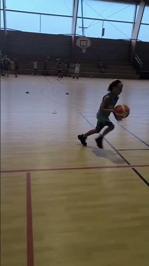 Exercice dribble et conduite de balle U11 #basketball #basketballtrainer #basketballcoaching