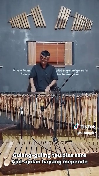 DULANG KURING: Kumpulan Lagu Sunda Tradisional
