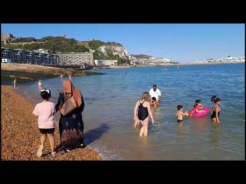 A day out in Dover beach with my family❤️