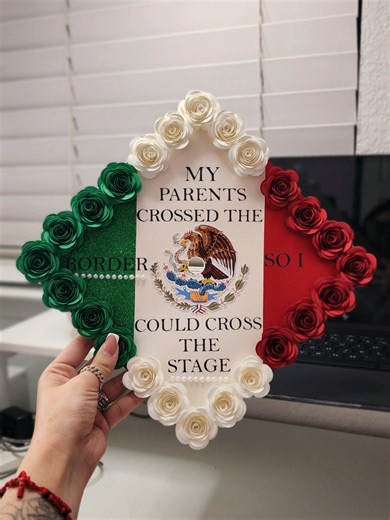 Custom Graduation Toppers by CraftsByMariaxo