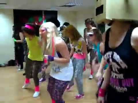 LMFAO Party Rock Anthem Hen Party Dance Class UK 🎉 #henparty #hendoideas #danceparty