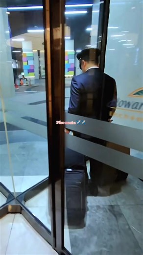 Violet Chachki’s Stunning Runway with Oxygen Mask