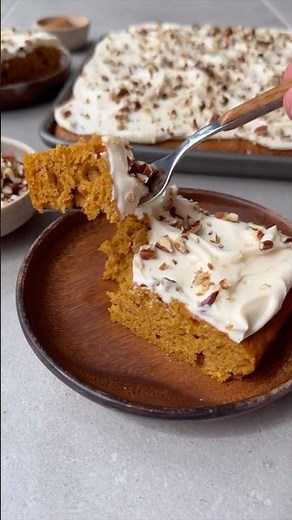 Easy Pumpkin Bars with Cream Cheese Frosting (Thanksgiving Must!)