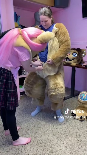 Lyzz the Lioness Fursuit Unveiling by Fancy Fossa Fashions