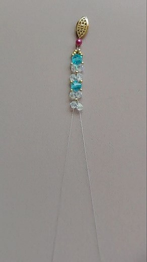 9.6K views · 218 reactions | DIY gorgeous bracelet. 1 minute bracelet making tutorial . If you like it please share it. #diybracelet #diyjewelry, #beadedbracelet, #Beading, #womenjewelry @everyoane | Beaded jewelry tutorials | Facebook