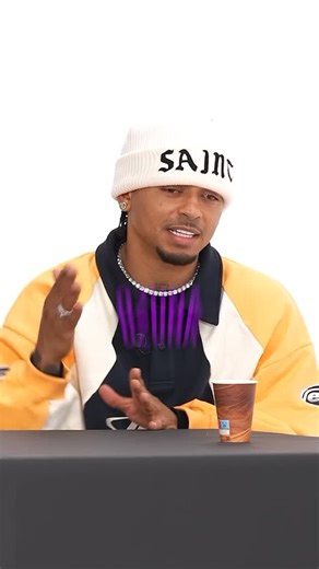 así nace una estrella, el es @omaywrld quien esta en boca de todos luego de aparecer en un Video de Plex con Ozunq y Beéle, aquí te cuento todo ¿Pero tú dime que opinas de este artista? #ozun #beele #plex #recomendacionmusical #reggaeton | Vloom