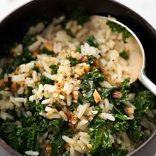 293K views · 1.1K reactions | The perfect side! https://www.recipetineats.com/garlic-butter-rice-with-kale-recipe/ | RecipeTin | Facebook